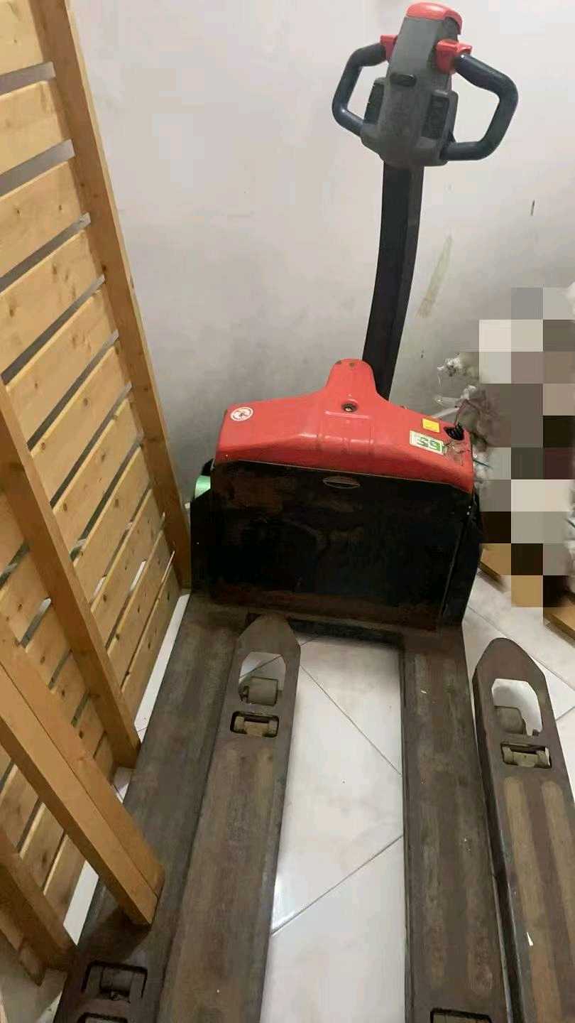 广东省汕头市澄海区S335与樟林中山路交叉口东北方向130米左右二手其他1.5吨升高0米平衡重电车