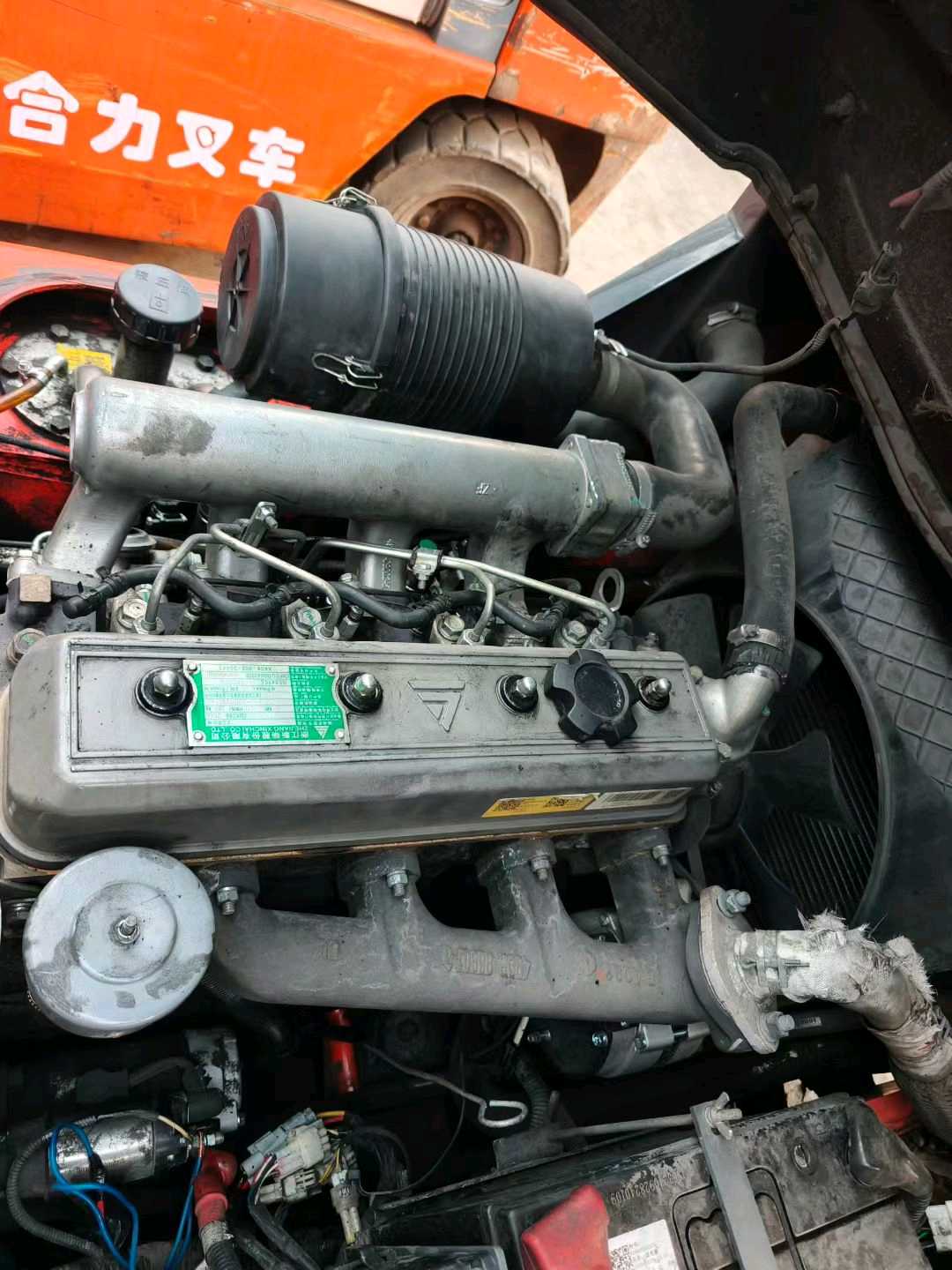 江苏省常州市天宁区关河中路138号二手龙工3吨升高0米柴油叉车