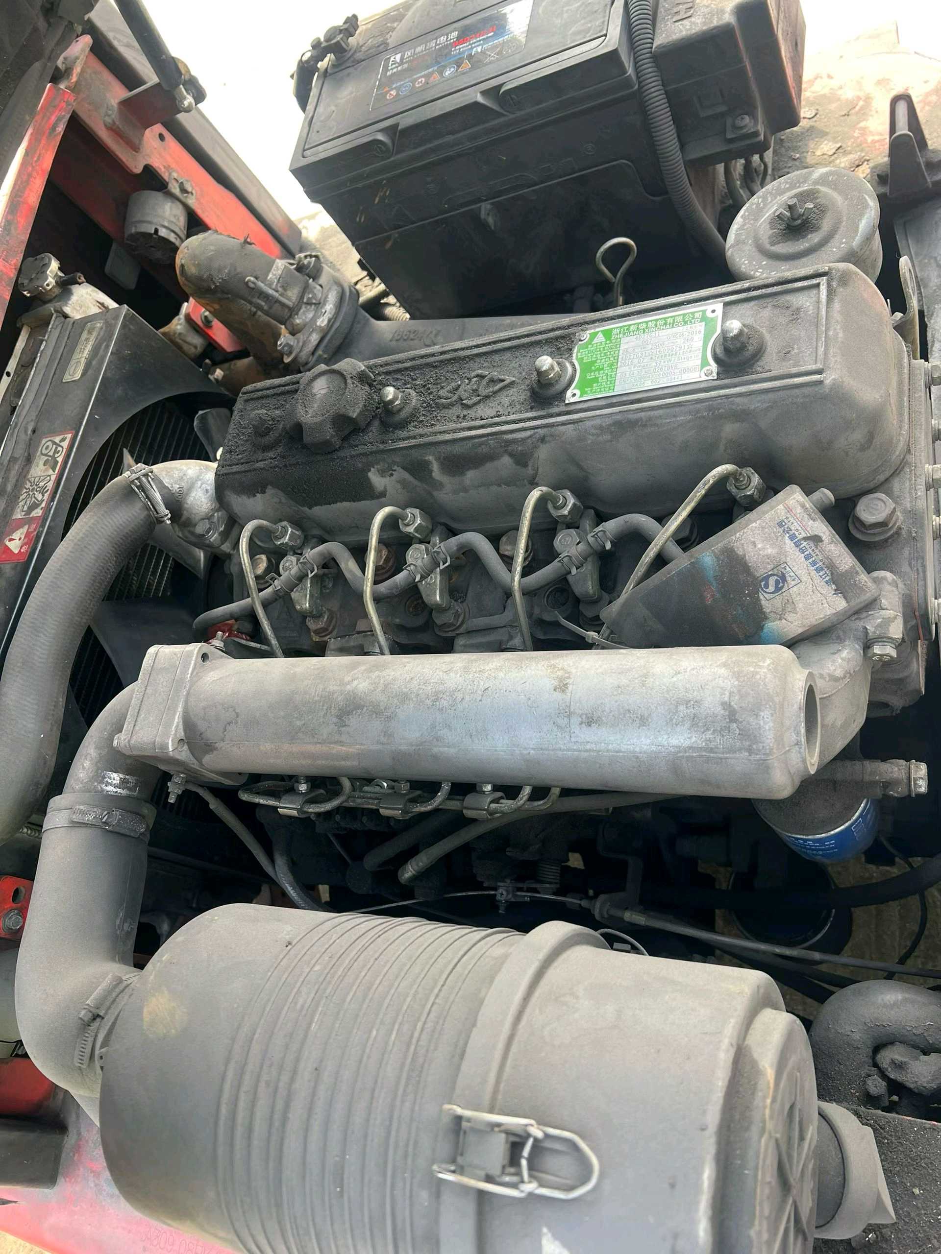 广东省东莞市环湖西路二手杭叉3.5吨升高0米柴油叉车