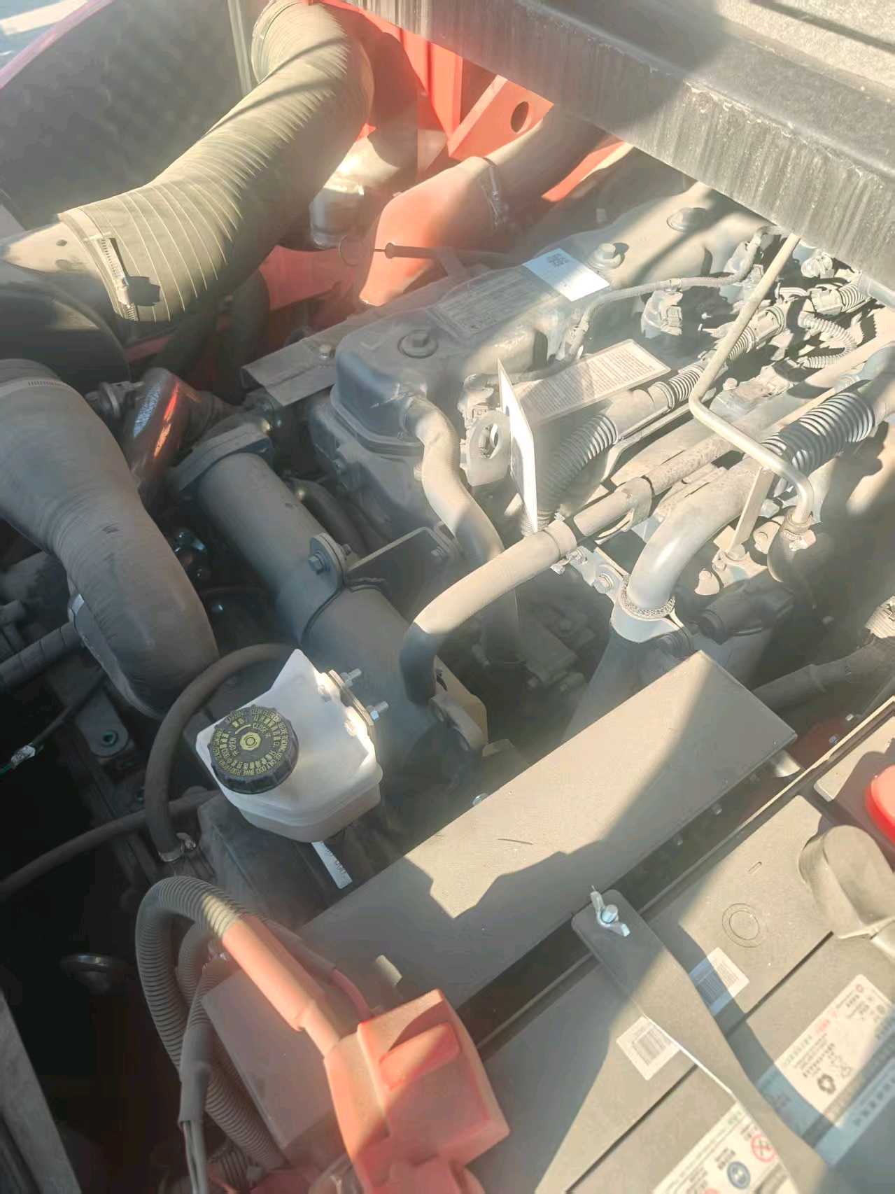 二手杭叉7吨柴油叉车出租