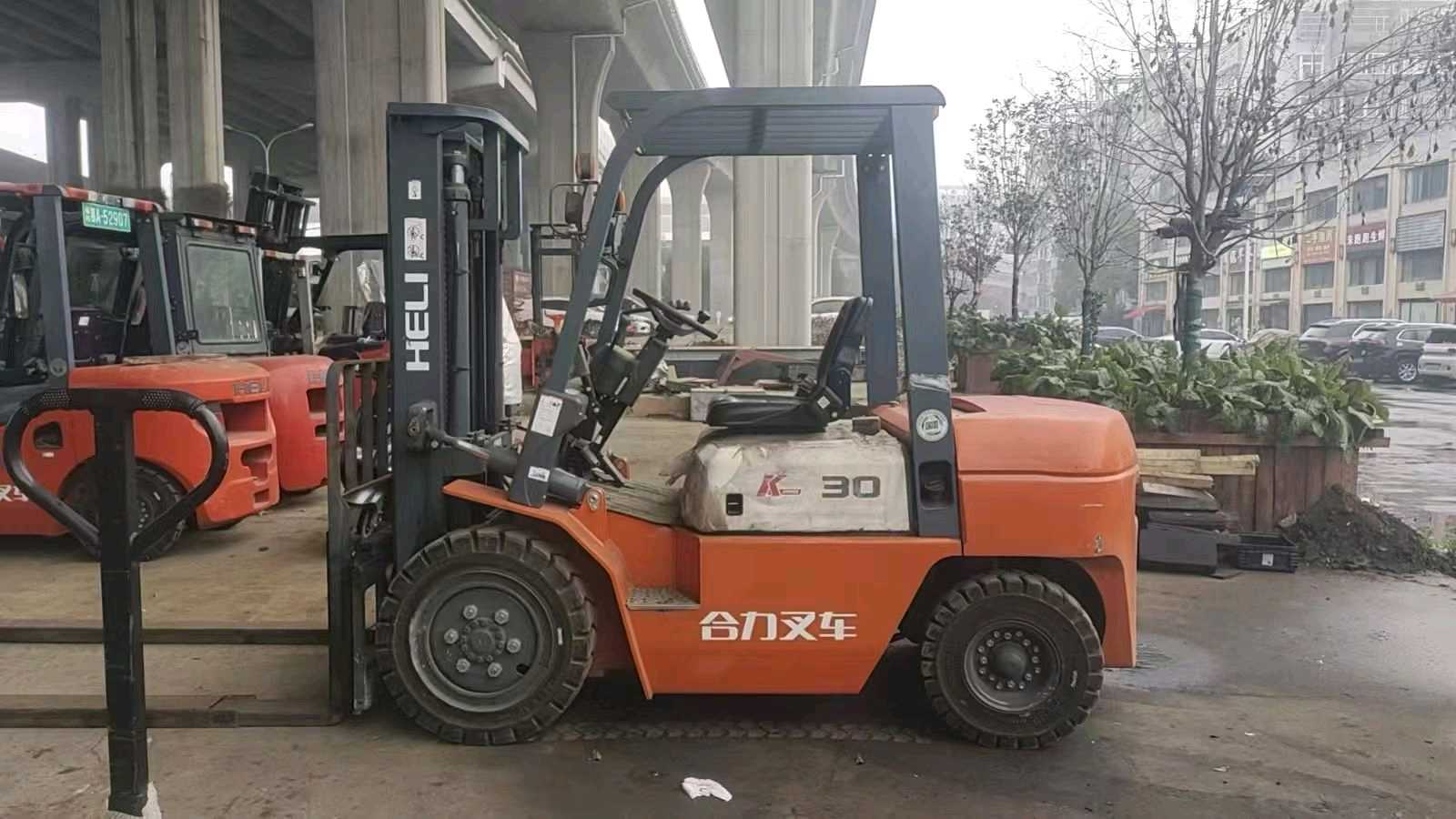 二手合力3吨柴油车出租