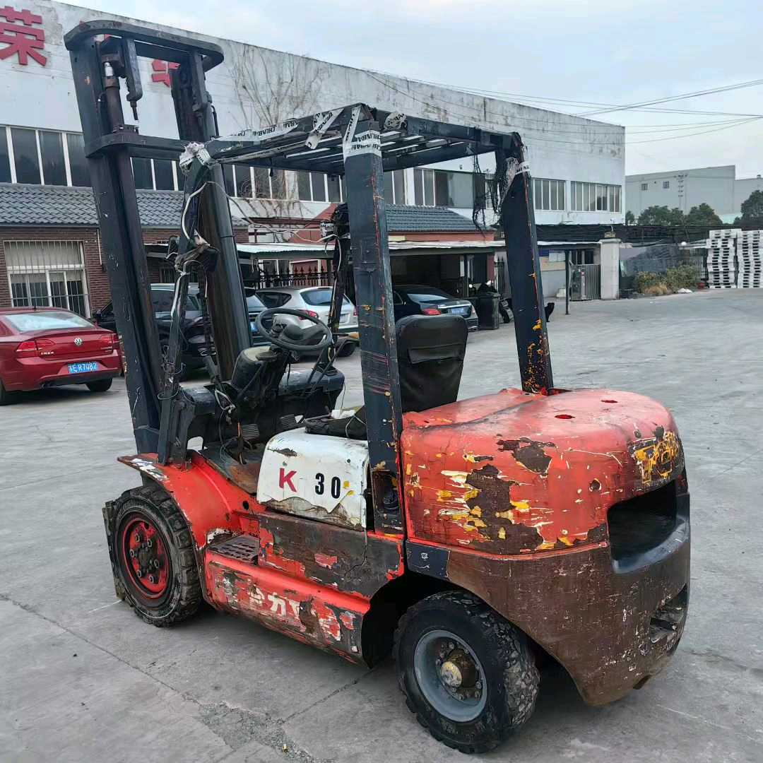江苏省苏州市常熟市琴川大道100号二手其他3吨升高0米柴油叉车