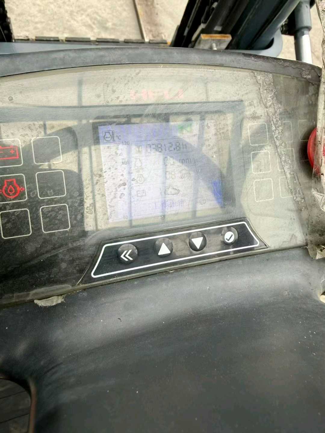 广东省东莞市环湖西路二手合力3.5吨升高0米柴油叉车