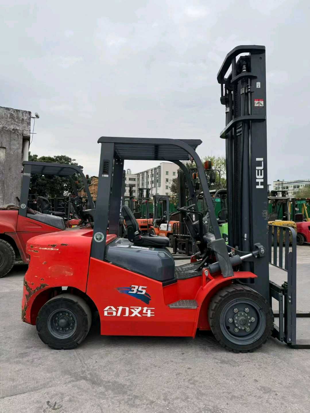 二手合力3.5吨柴油叉车出售