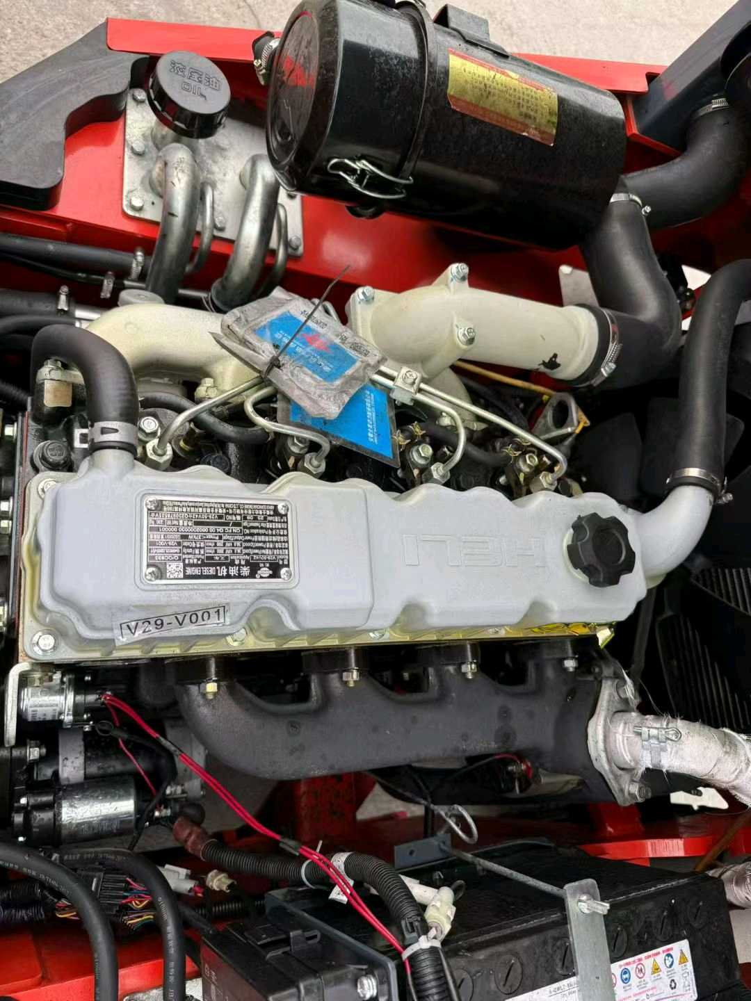 广东省东莞市环湖西路二手合力3.5吨升高0米柴油叉车