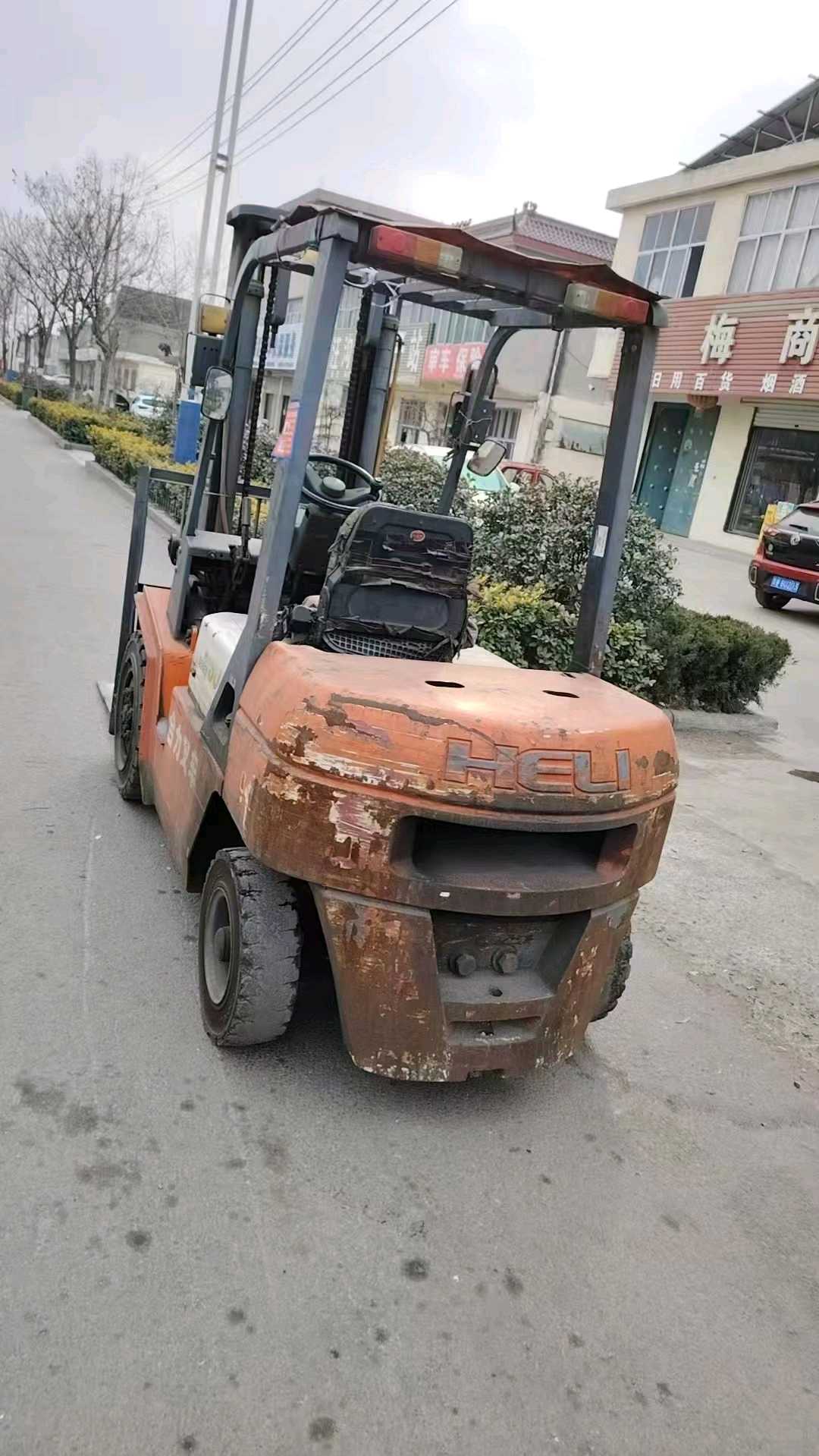 山东省临沂市兰山区沂蒙路223号二手合力3吨升高0米柴油叉车