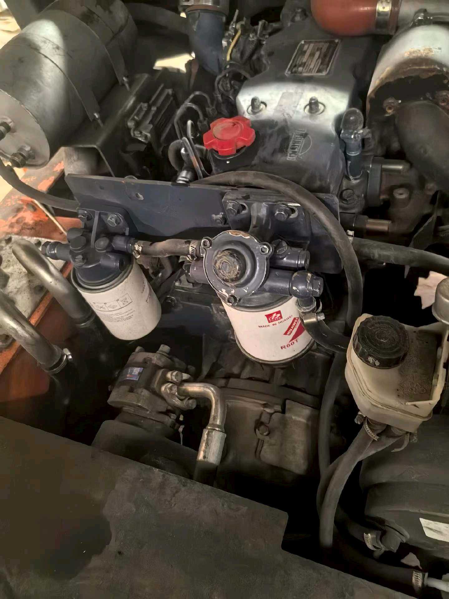 山东省聊城市东昌府区东昌西路与站前路交汇处西二手合力7吨升高0米柴油叉车