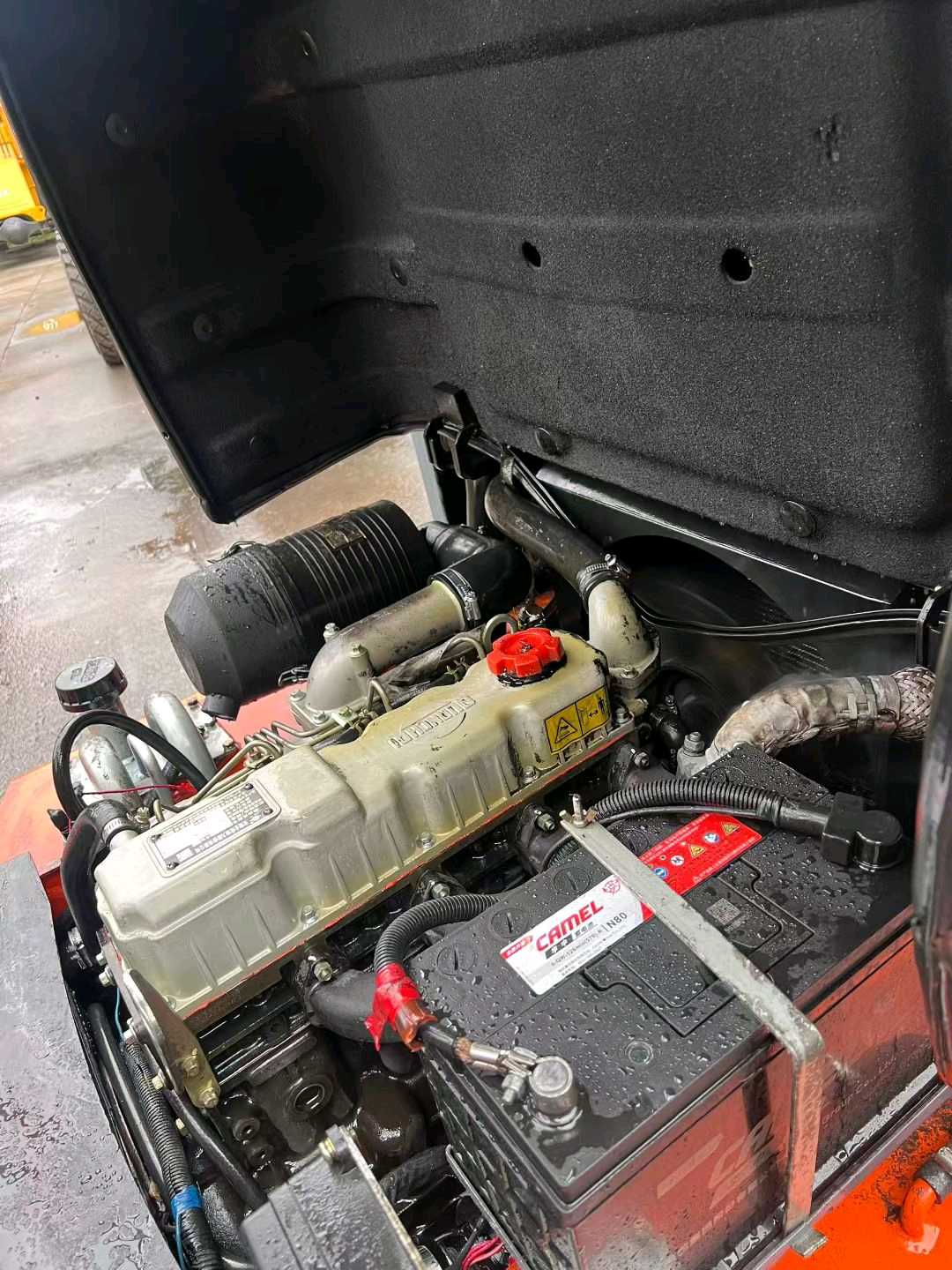 重庆市两江新区昆仑大道51号附8号二手江淮3.5吨升高0米柴油叉车