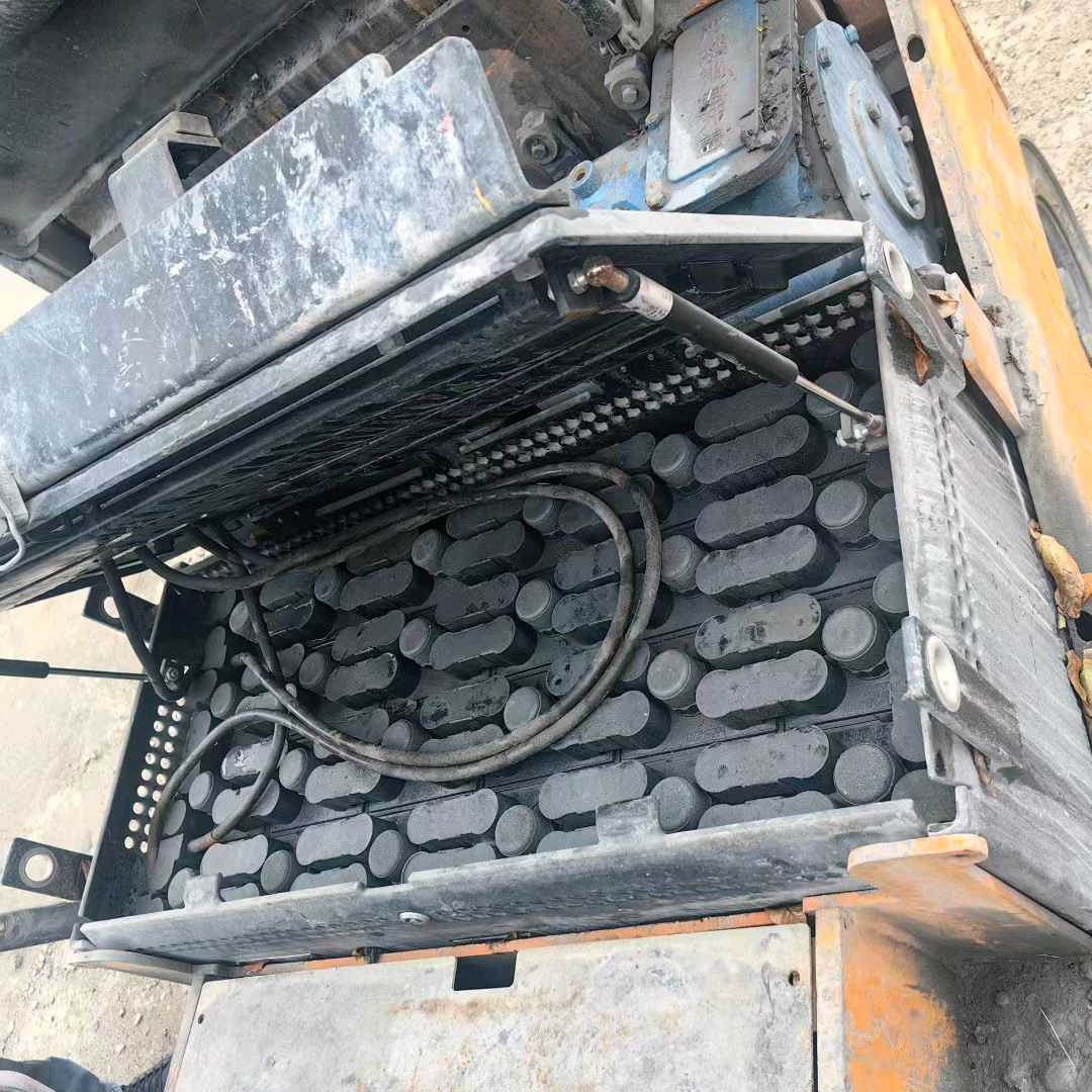 江苏省常州市天宁区关河中路138号二手杭叉1.5吨升高0米电动叉车