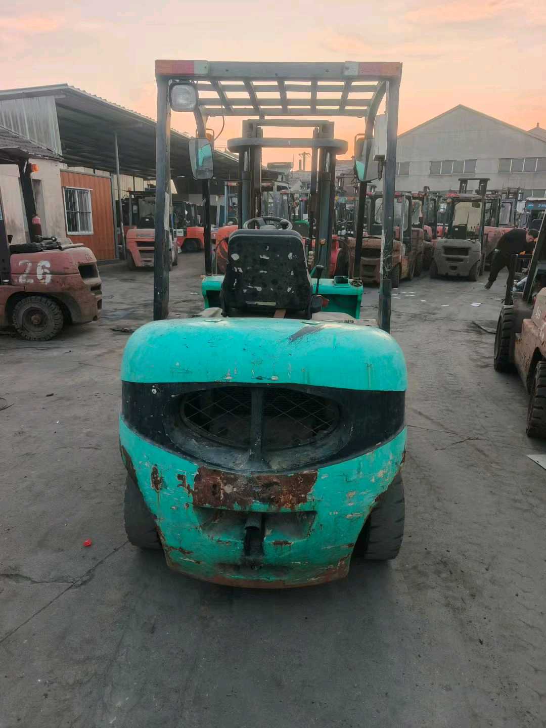 江苏省常州市天宁区关河中路138号二手其他2.5吨升高0米柴油叉车