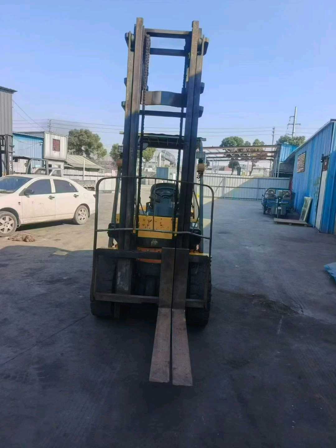 江苏省常州市天宁区关河中路138号二手江淮3吨升高0米柴油叉车