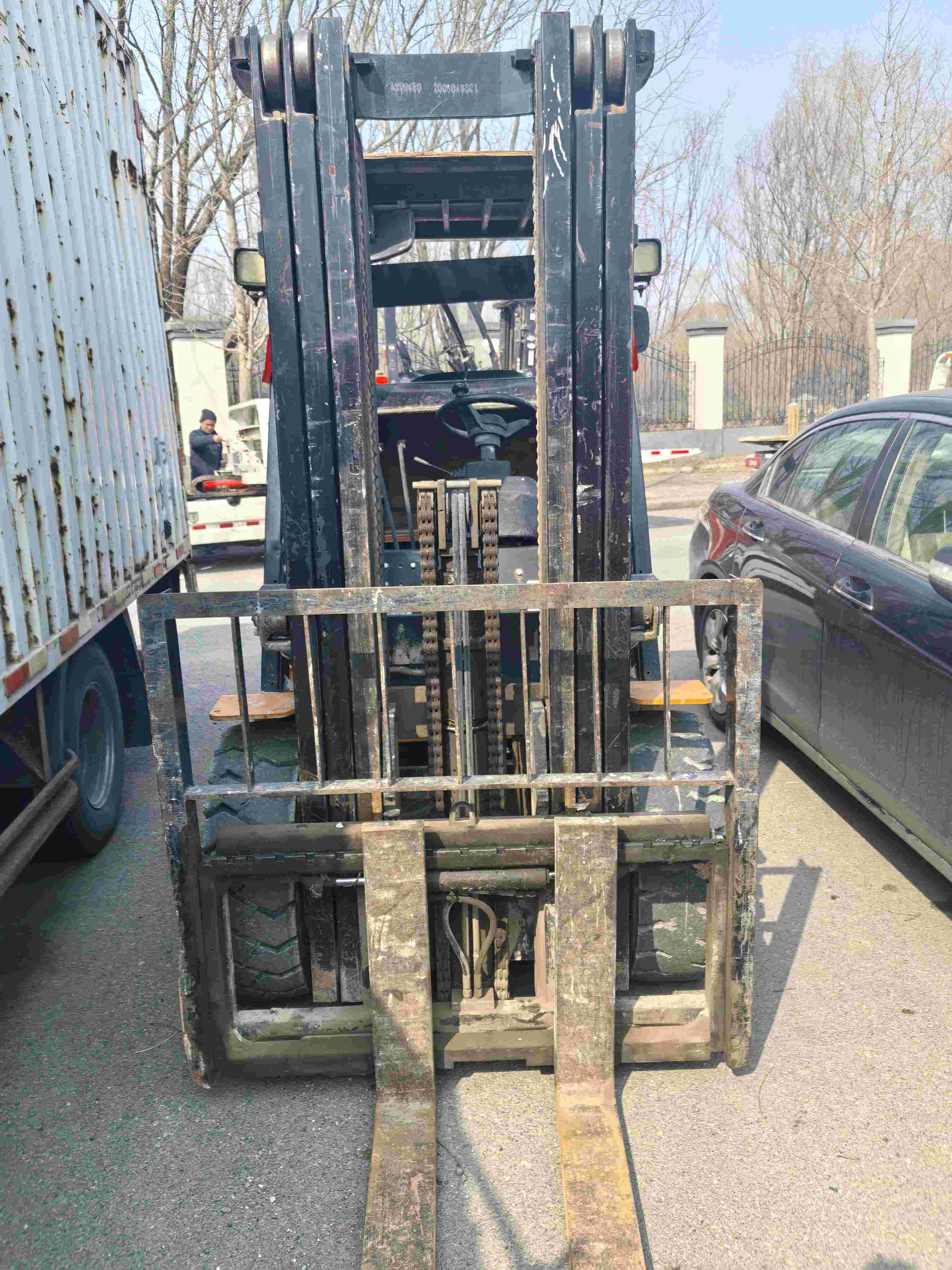 北京市房山区昊天北桥西北角二手杭叉3.5吨升高0米电动叉车