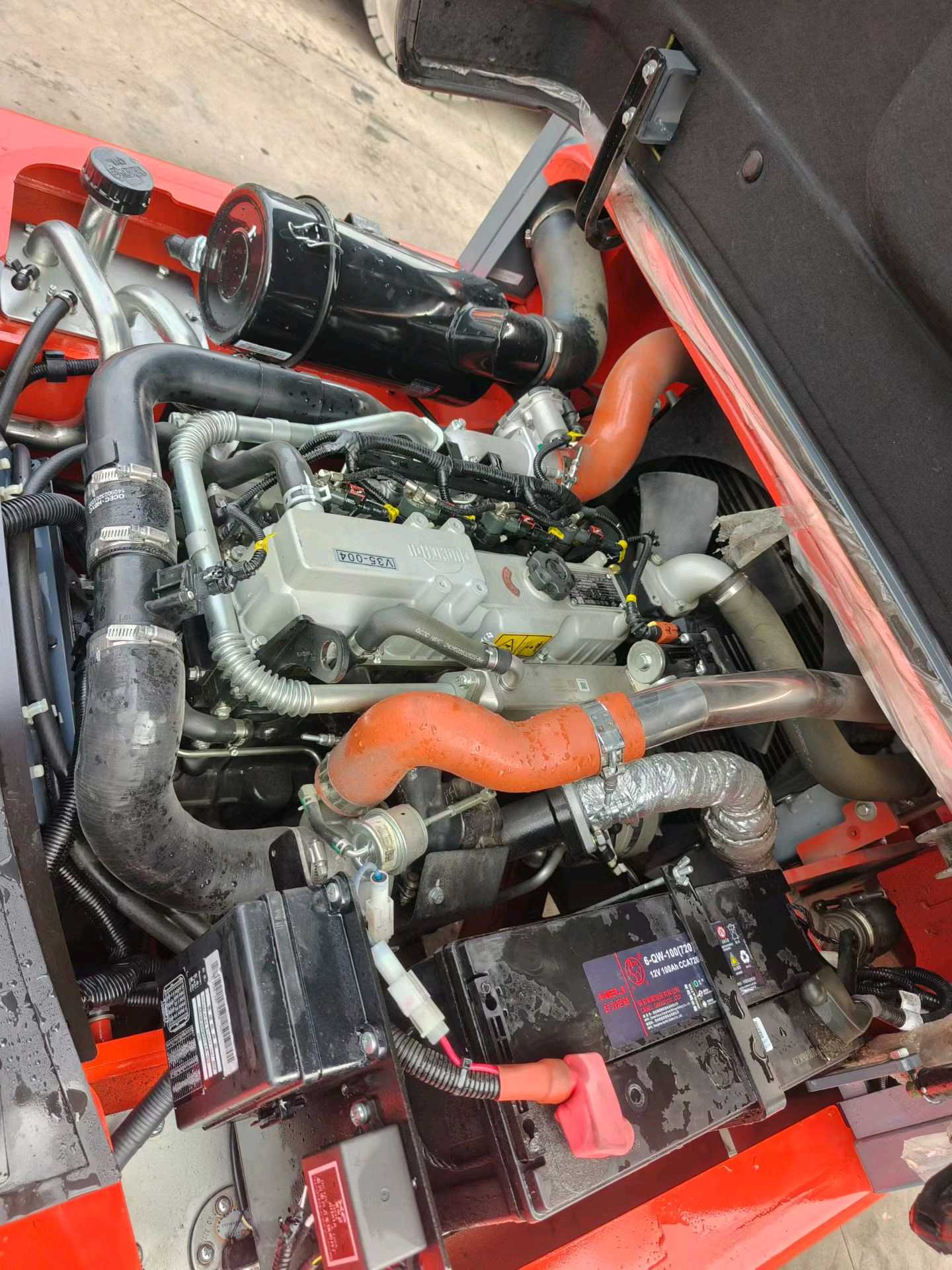 江苏省常州市天宁区关河中路138号二手合力5吨升高0米柴油叉车