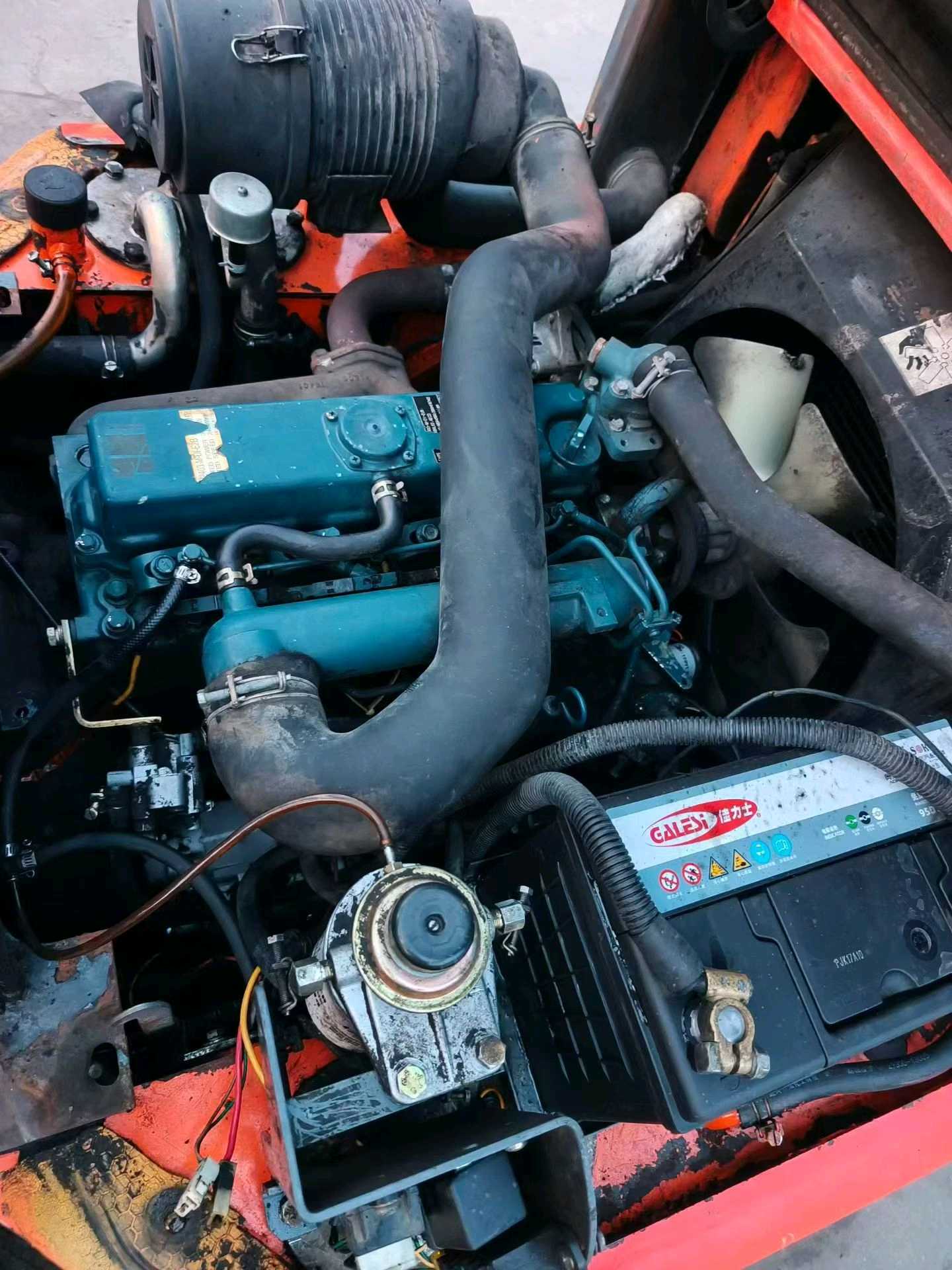 江苏省常州市天宁区关河中路138号二手合力2.5吨升高0米柴油叉车