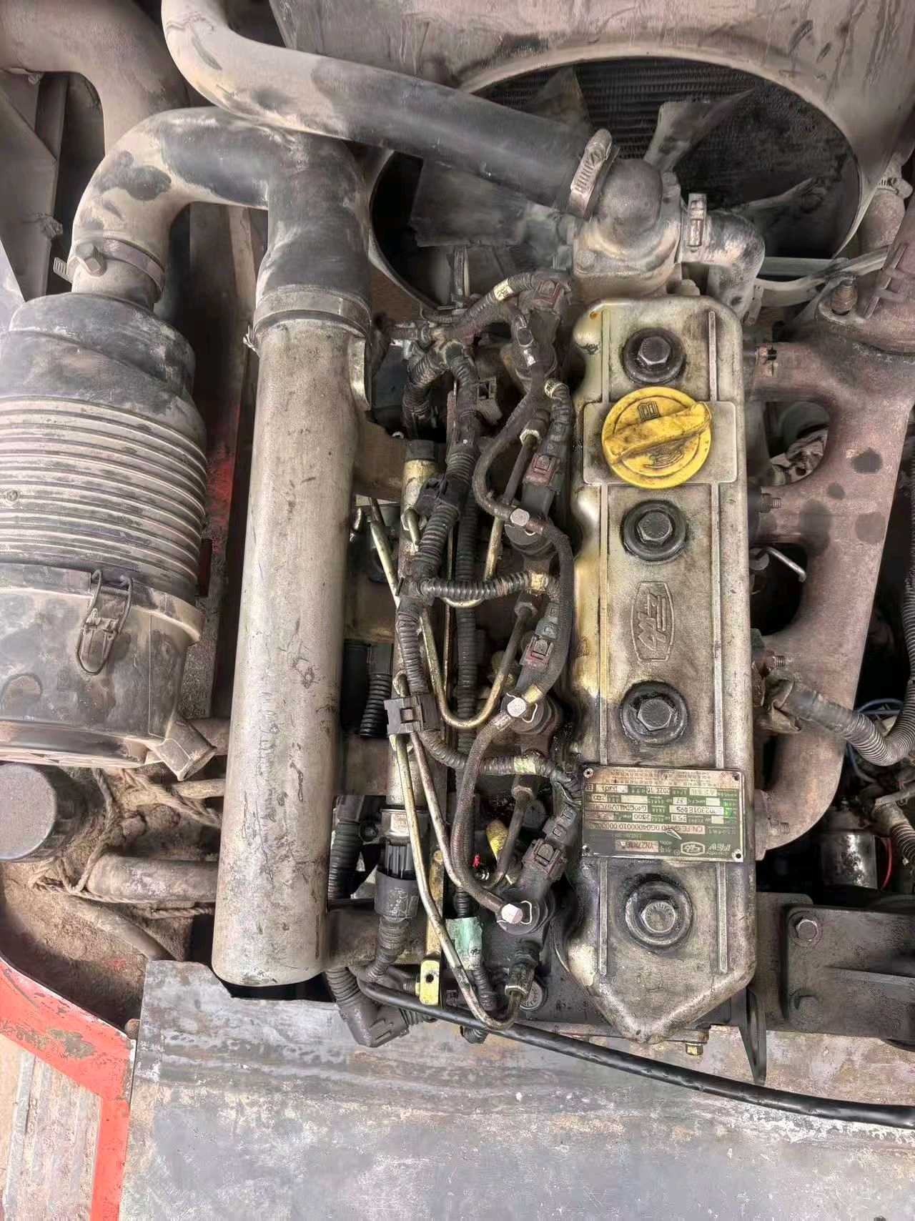 广东省东莞市环湖西路二手龙工3.5吨升高0米柴油叉车