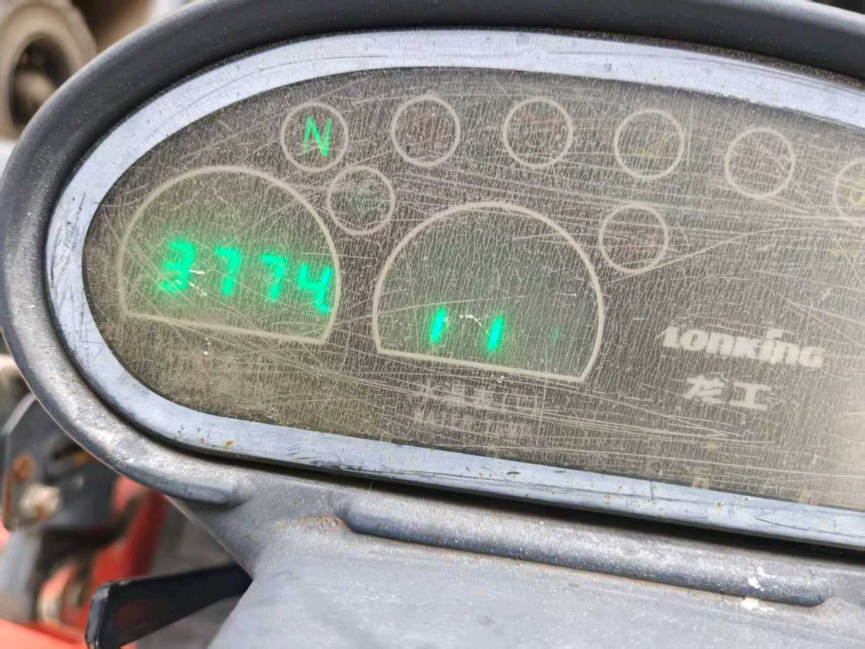 浙江省温州市鹿城区轨道交通S3线二手龙工3.5吨升高0米柴油叉车