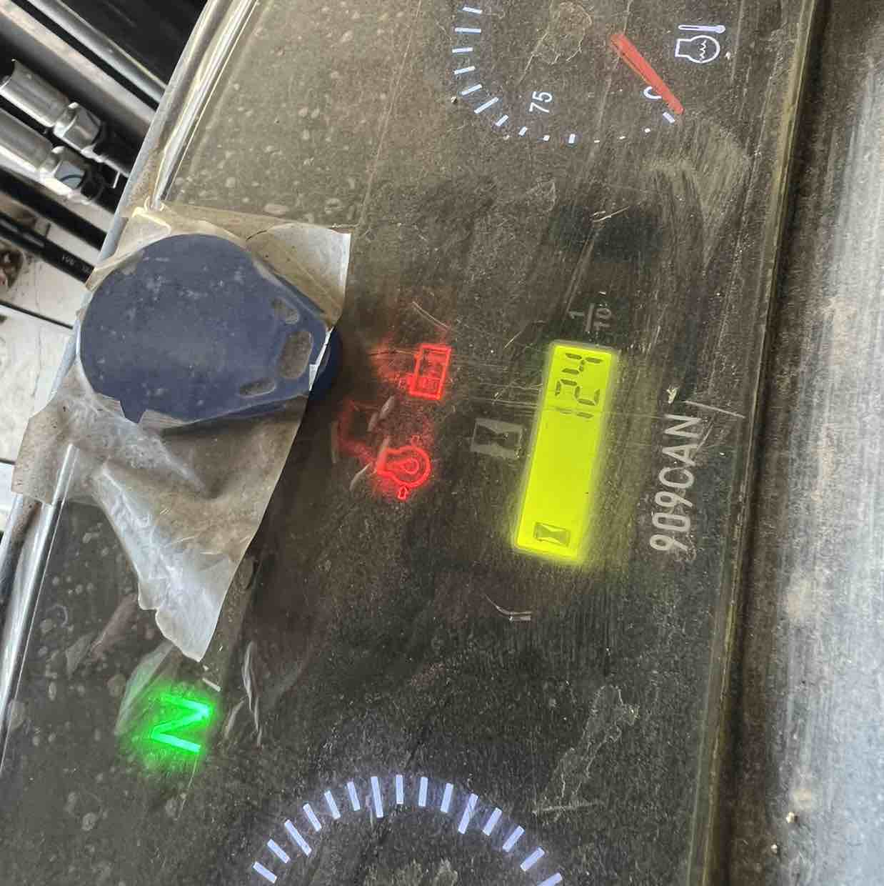 山东省聊城市东昌府区东昌东路63号中通·领秀城中通·领秀城二手龙工3.8吨升高0米柴油叉车