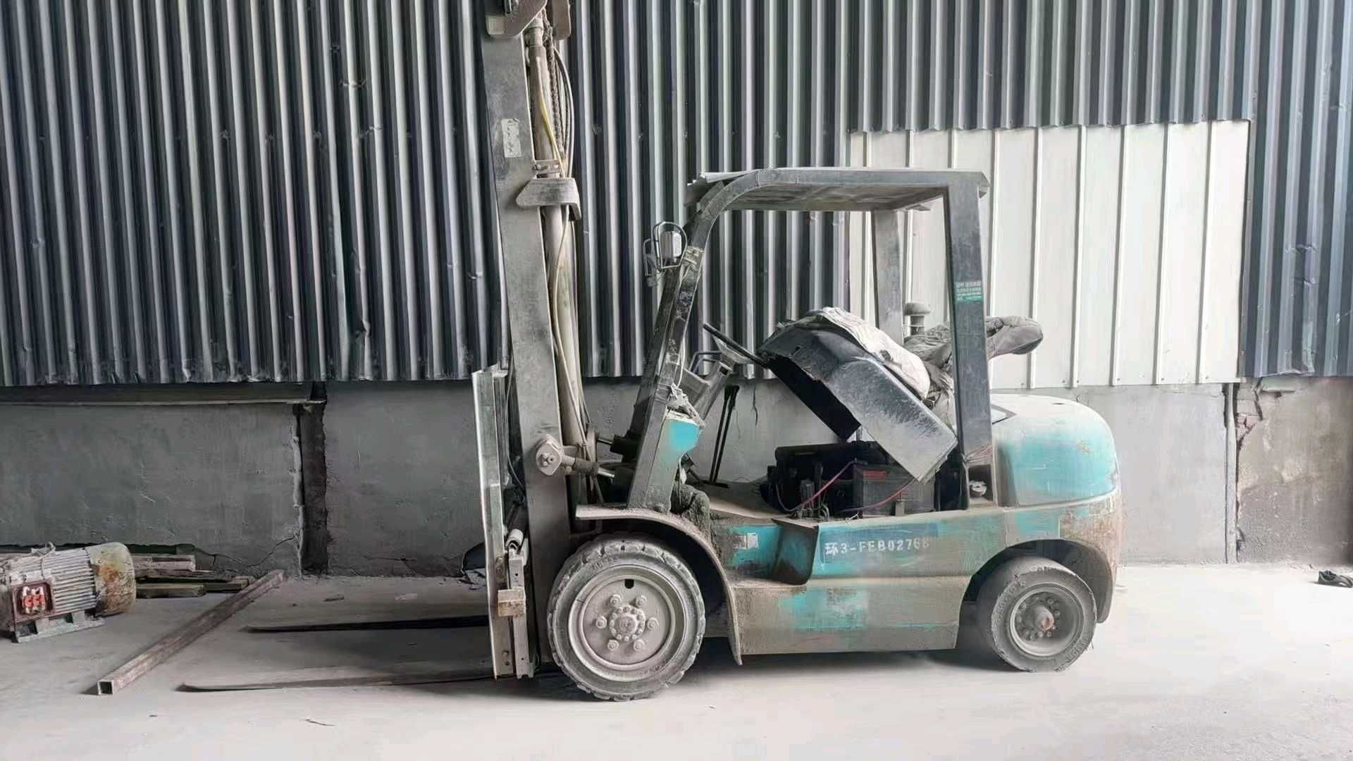 二手宝骊3吨柴油叉车出售