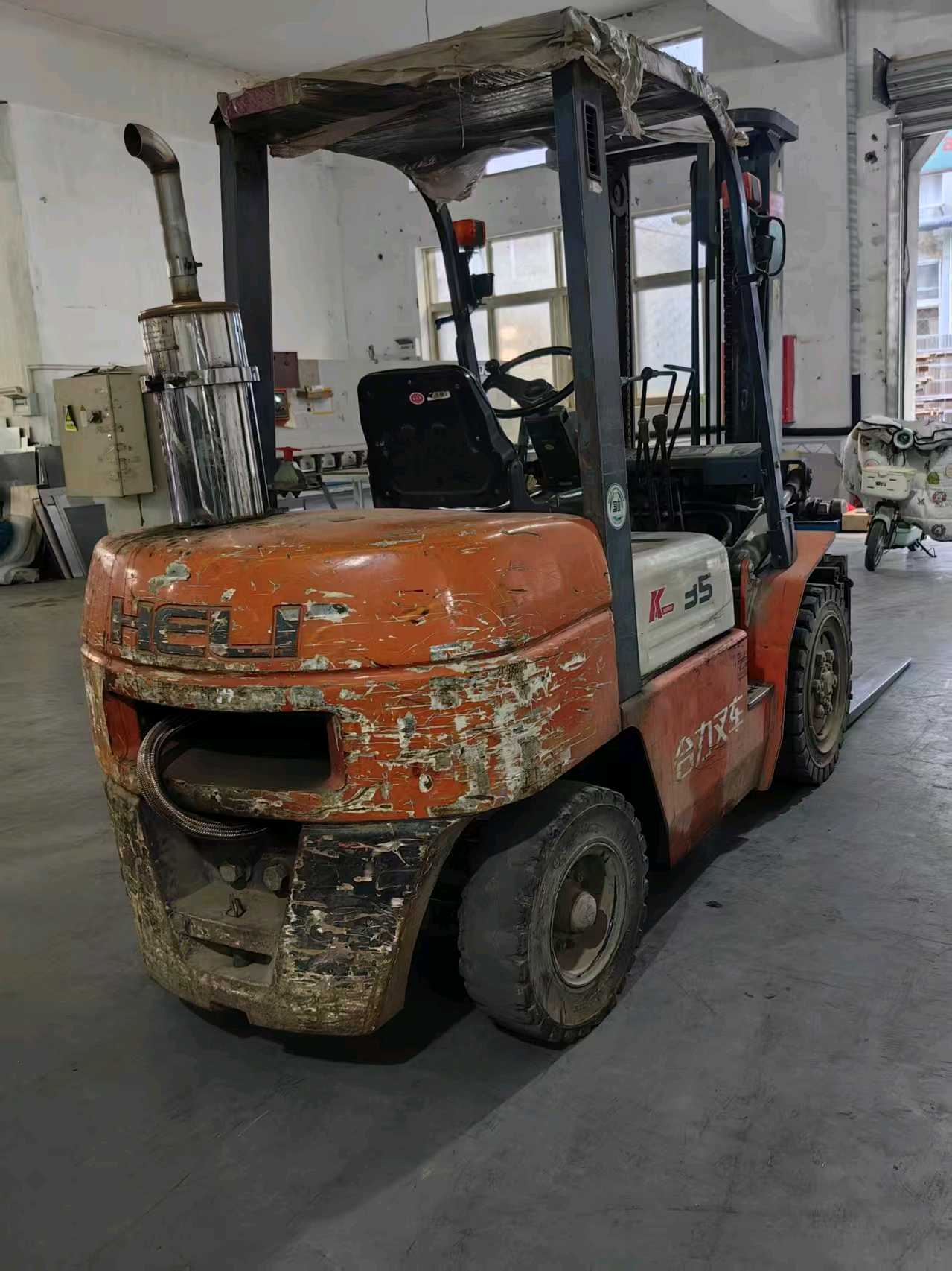 二手合力3.5吨柴油叉车出售