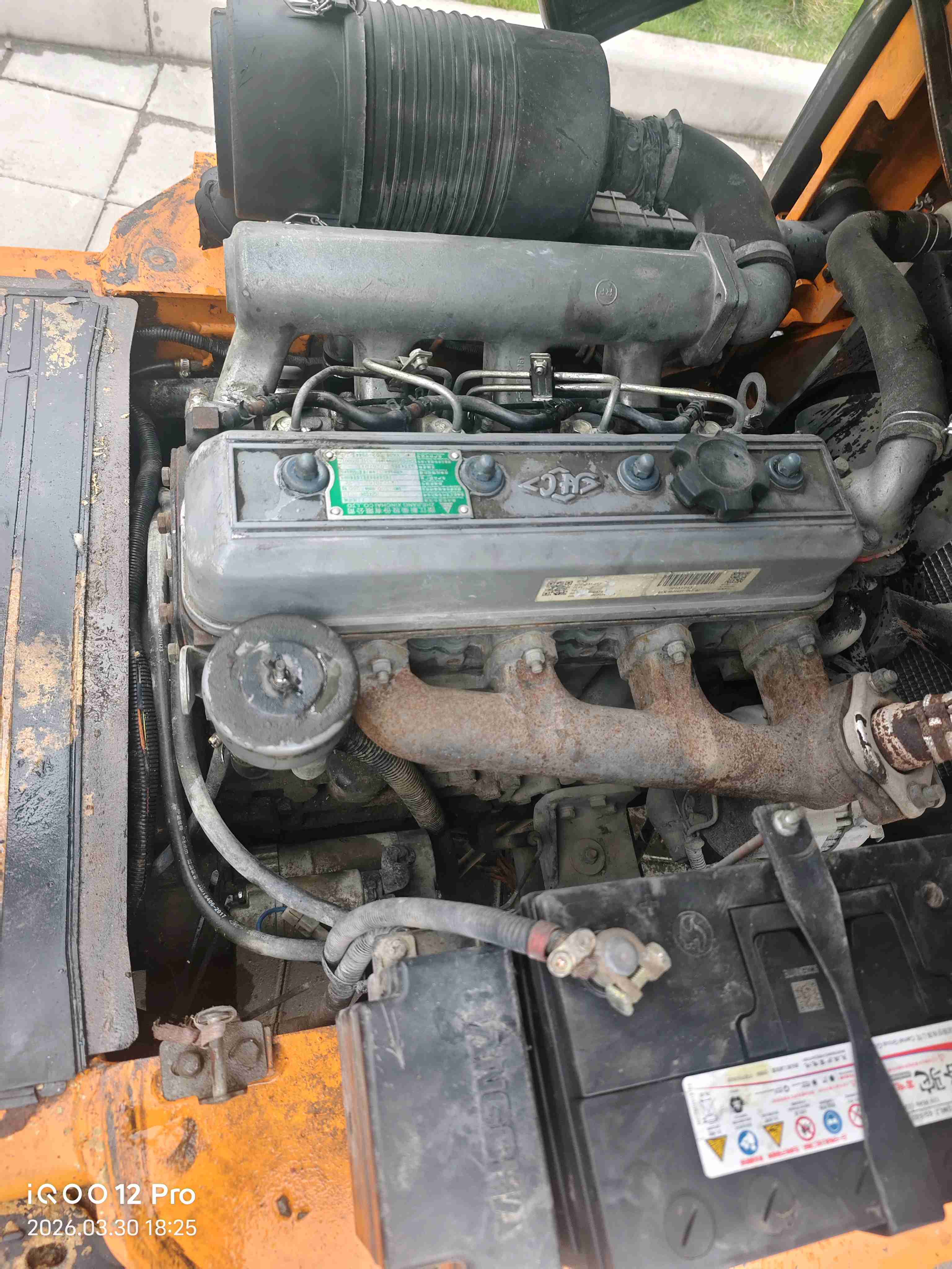 广东省清远市清城区创兴二路与建设二路交叉口东南方向298米左右二手杭叉3.5吨升高0米柴油叉车