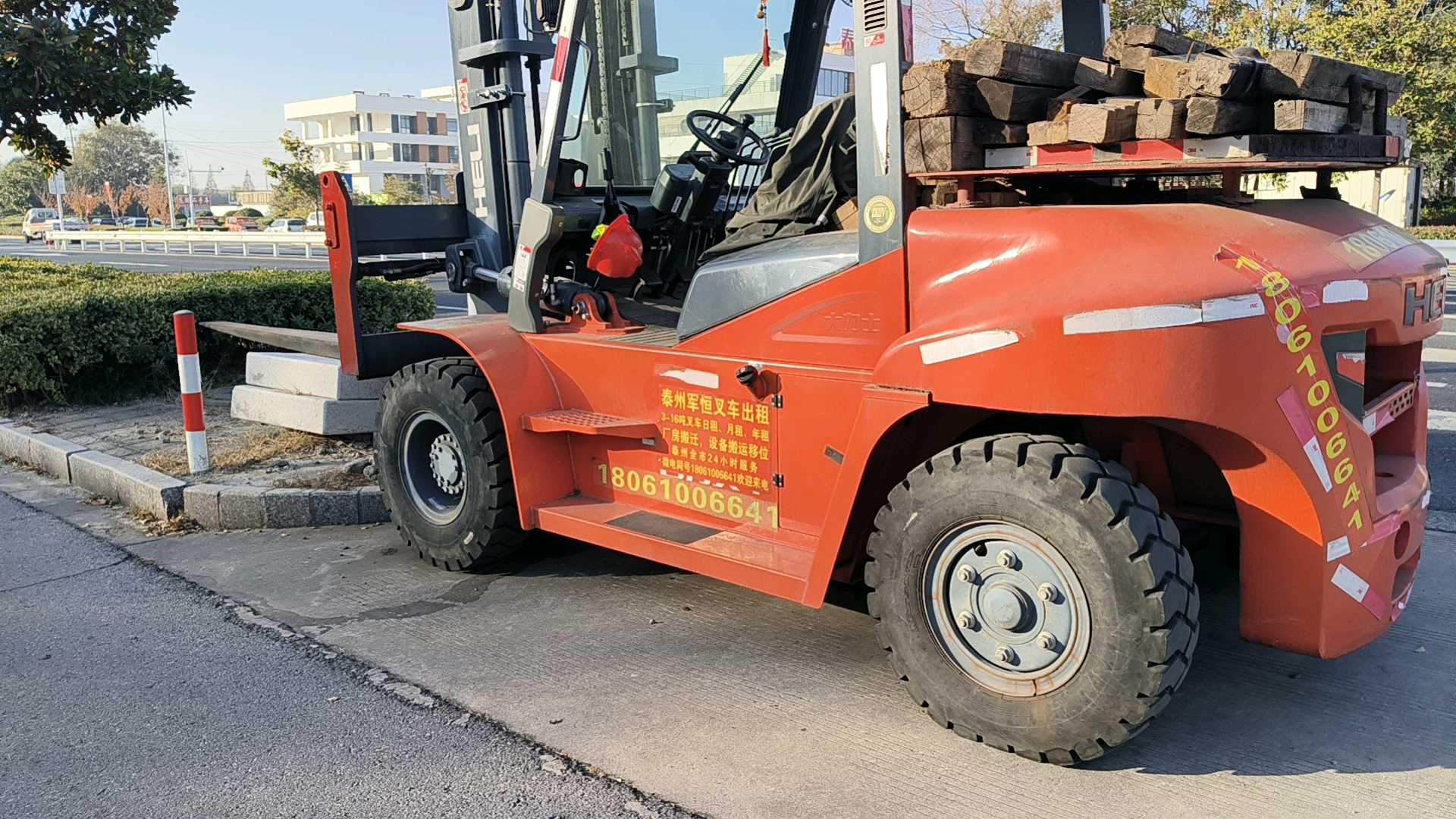 二手杭叉7吨柴油叉车出租