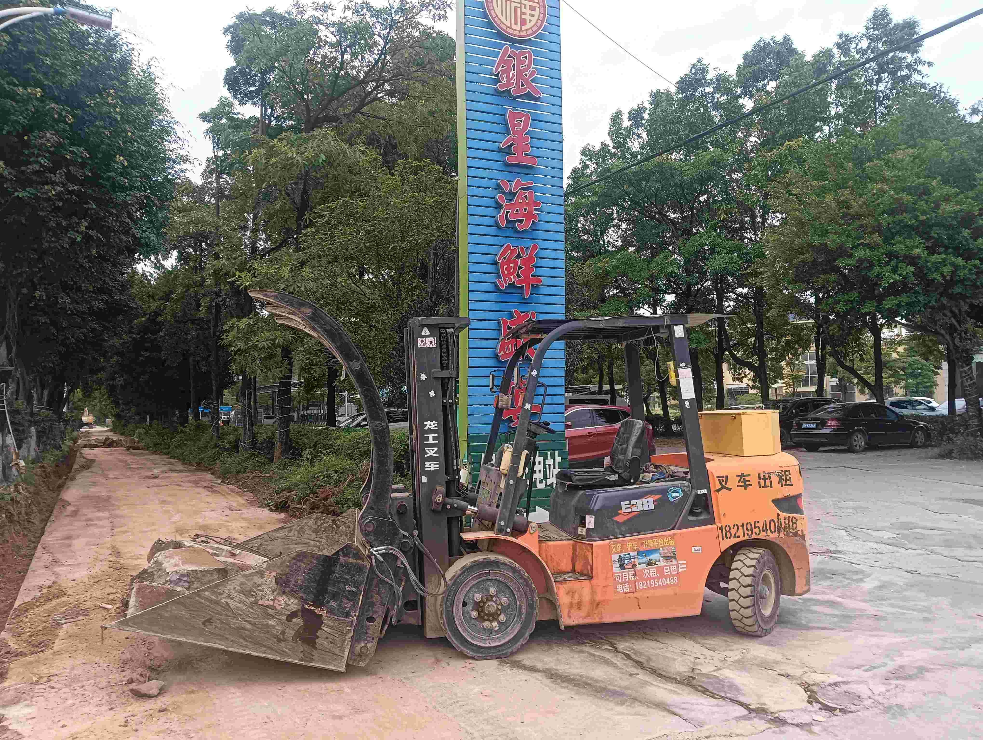 二手龙工3.5吨柴油叉车出租