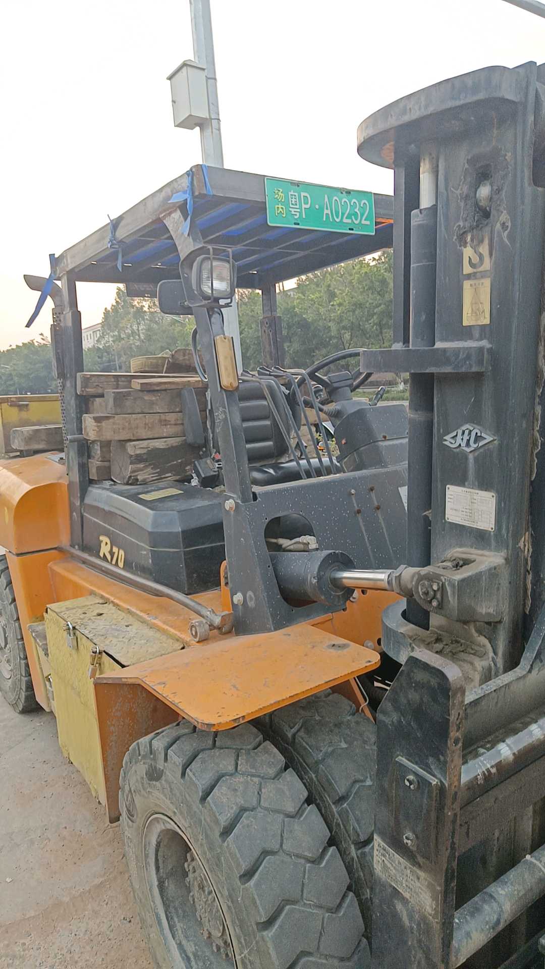 二手杭叉7吨柴油叉车出租