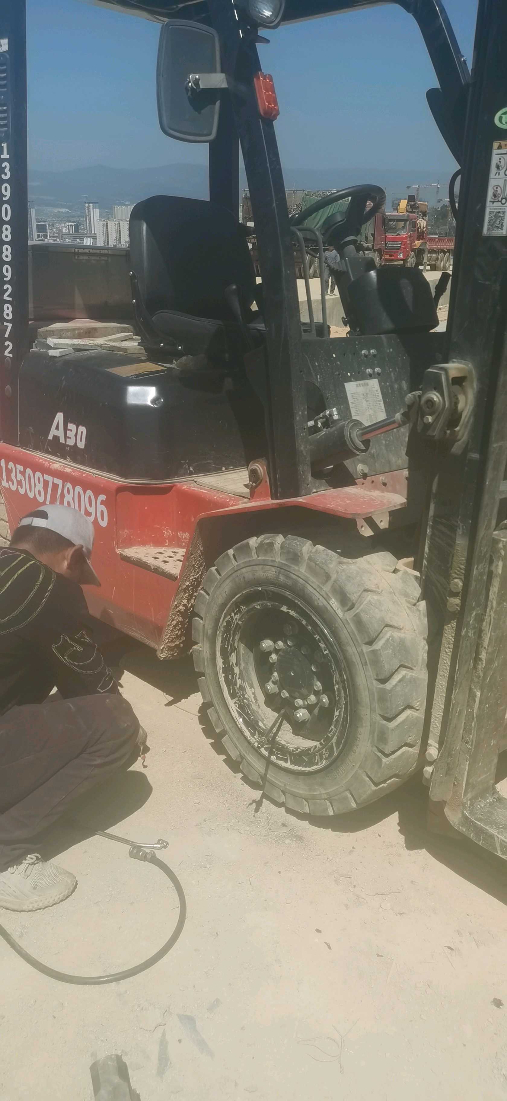 二手合力3吨柴油叉车出租