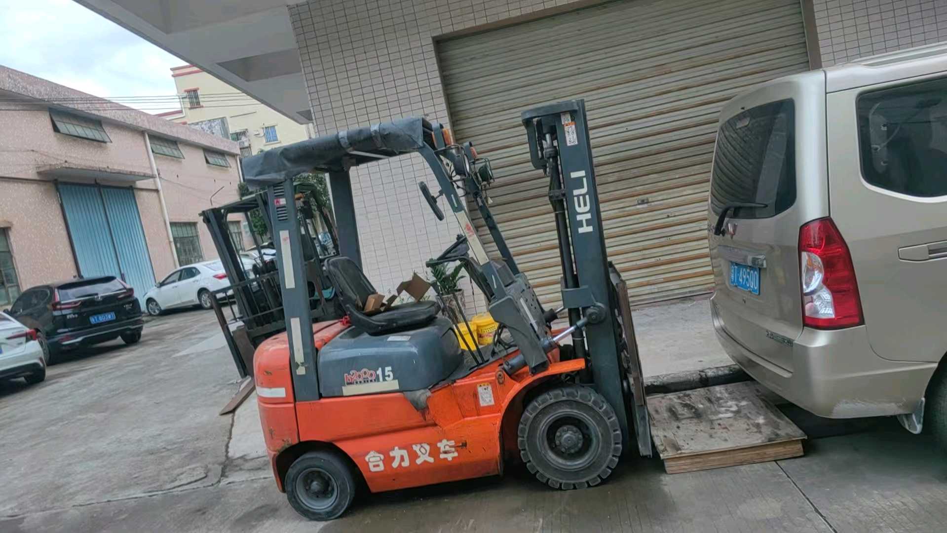 二手合力1.5吨平衡重电车出租