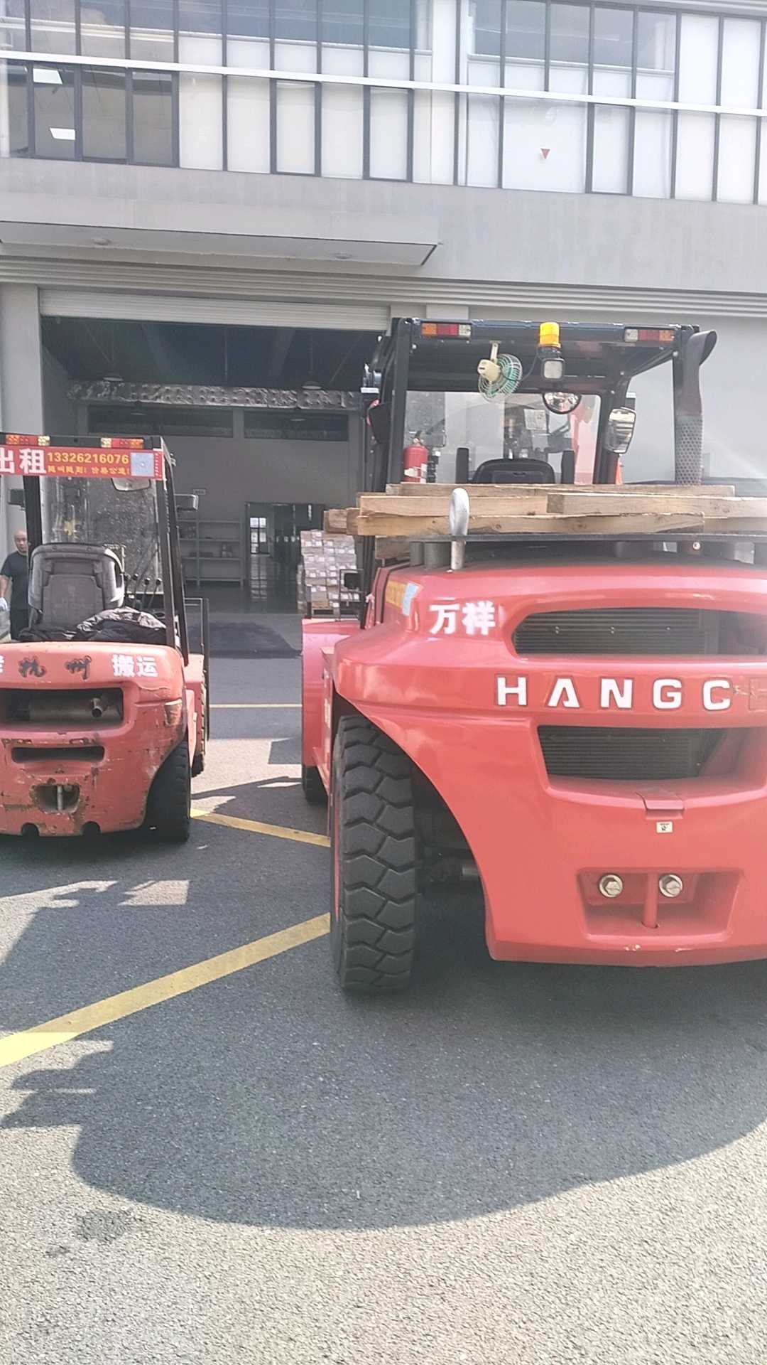 二手杭叉10吨柴油叉车出租