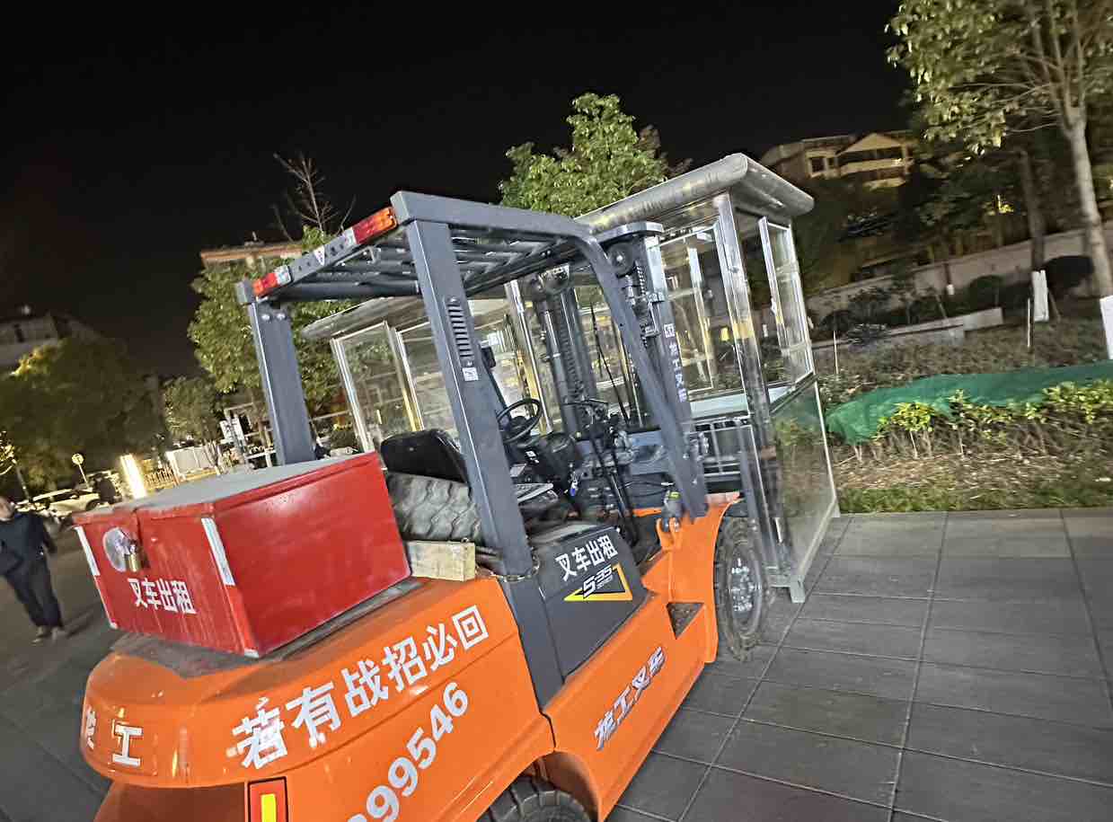 二手龙工3.5吨柴油车出租