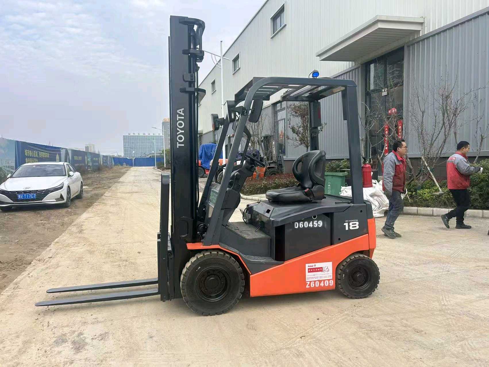 二手丰田2吨平衡重电车出租