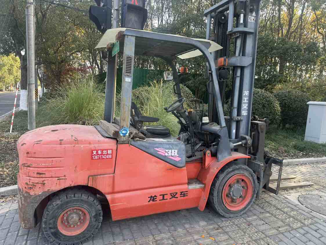二手龙工3.8吨柴油车出租